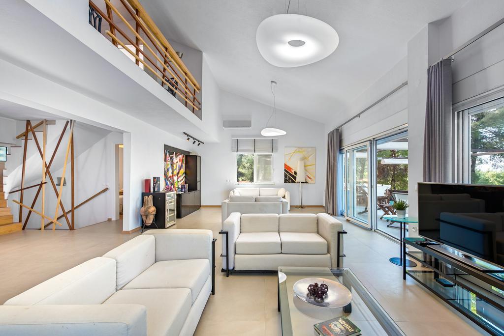The White Villa At Sani Sani  ภายนอก รูปภาพ